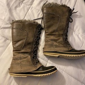 Sorel Joan of arc snow boots
